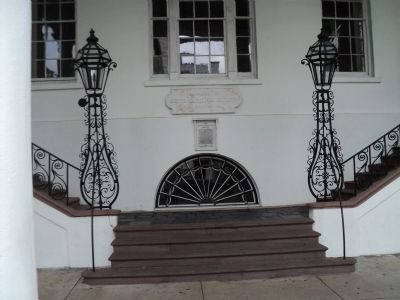 The South Carolina Society Marker image. Click for full size.