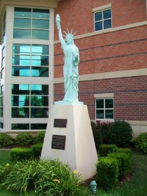 Replica of the Statue of Liberty. Click for full size. Replica of the Statue of Liberty image. Click for full size.
