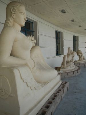 Statuary from the Golden Gate International Exposition image. Click for full size.