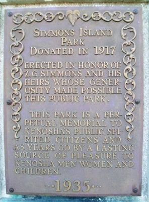 Simmons Island Park Marker (east side). Click for full size. Simmons Island Park Marker (east side) image. Click for full size.