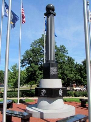 Niles Veterans Memorial image. Click for full size.