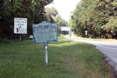 General Greene At The Round O Marker looking south in 2013 along US 17A. Click for full size. General Greene At The Round O Marker looking south in 2013 along US 17A image. Click for full size.