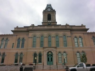 Robertson County Courthouse image. Click for full size.