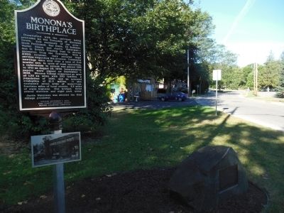 Monona�s Birthplace / Monona's History Marker image. Click for full size.