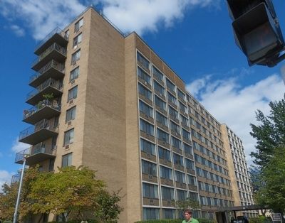 Park Monroe Apartments. Click for full size. Park Monroe Apartments image. Click for full size.