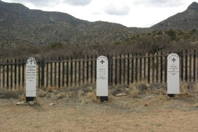 Apache Children Grave Sites image. Click for full size.