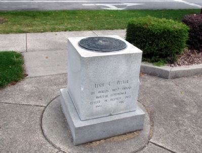 Sundial Monument to Leslie C. Peltier image. Click for full size.