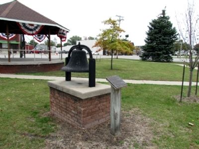 Edgerton Fire Bell in Village Park image. Click for full size.