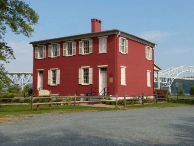 Lock Master's House image. Click for full size.
