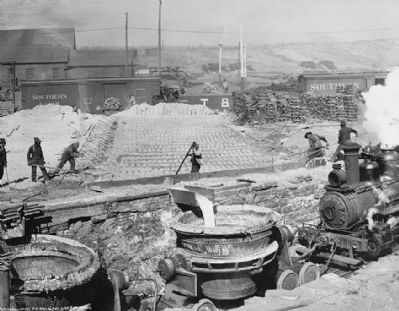 Sloss City Furnaces - Slag Run and Filling Slag Pots image. Click for full size.