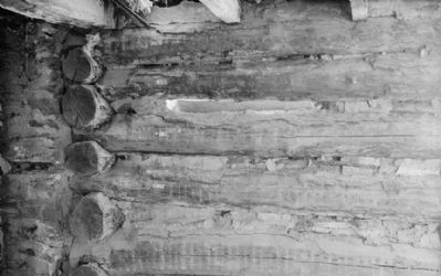 Log notching with infill - Lawrence Cabin, State Route 3, Havertown, Delaware County, PA image. Click for full size.