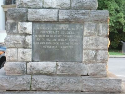 Confederate Soldiers Monument. Click for full size. Confederate Soldiers Monument image. Click for full size.