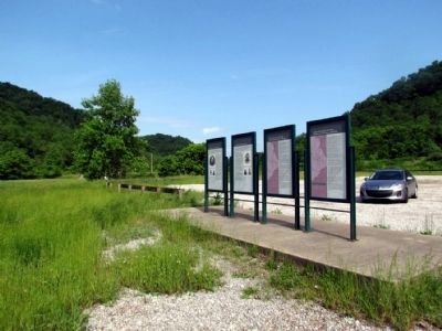 Middle Creek Battlefield Interpretive Signs. Click for full size. Middle Creek Battlefield Interpretive Signs image. Click for full size.