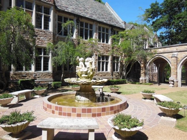 First United Methodist Church Courtyard. Click for full size. First United Methodist Church Courtyard image. Click for full size.