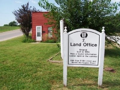 Land Office and Marker image. Click for full size.