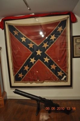 "Battle Flag of the Confederacy" Marker image. Click for full size.