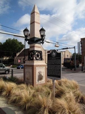 N Center St & E Division St image. Click for full size.