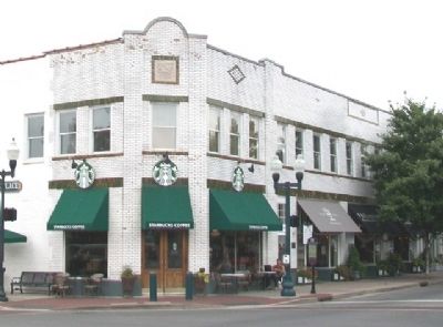 432-438 Main Street image. Click for full size.