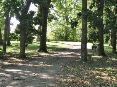 Road to Monument. Click for full size. Road to Monument image. Click for full size.