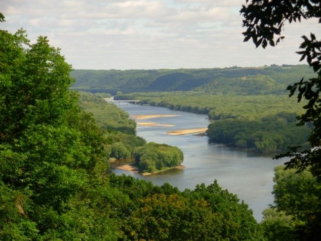 Wyalusing Hardwood Forest image. Click for full size.