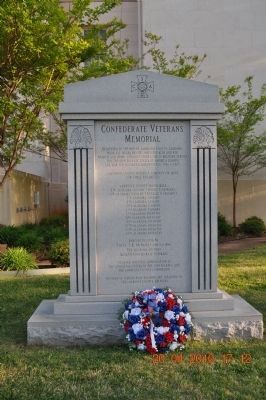 Confederate Veterans Memorial (front). Click for full size. Confederate Veterans Memorial (front) image. Click for full size.