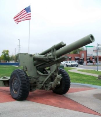 War Memorial 155mm Howitzer. Click for full size. War Memorial 155mm Howitzer image. Click for full size.