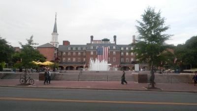 Alexandria, Virginia: Market Square - view looking north from across King Street. Click for full size. Alexandria, Virginia: Market Square - view looking north from across King Street image. Click for full size.