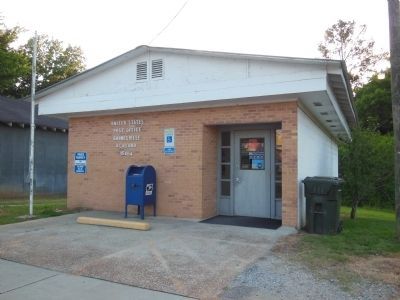 Gainesville, Alabama Post Office image. Click for full size.