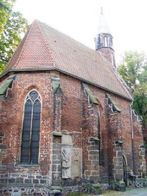 Corpus Christi Chapel / Fronleichnamskapelle & Marker (next to door). Click for full size. Corpus Christi Chapel / Fronleichnamskapelle & Marker (next to door) image. Click for full size.