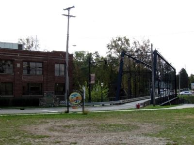 North End of Second Street Bridge. Click for full size. North End of Second Street Bridge image. Click for full size.