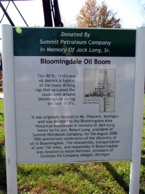 Bloomingdale Oil Boom Marker image. Click for full size.