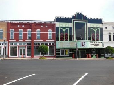 Talladega Courthouse Square: North Street image. Click for full size.