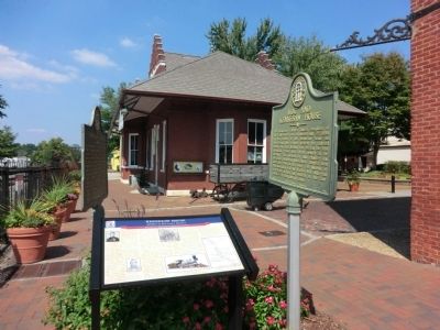 Kennesaw House Marker and other markers in their previous location image. Click for full size.