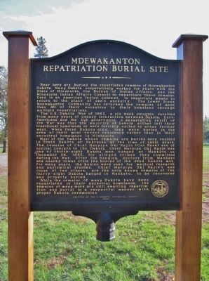 Mdewakanton Repatriation Burial Site Marker image. Click for full size.