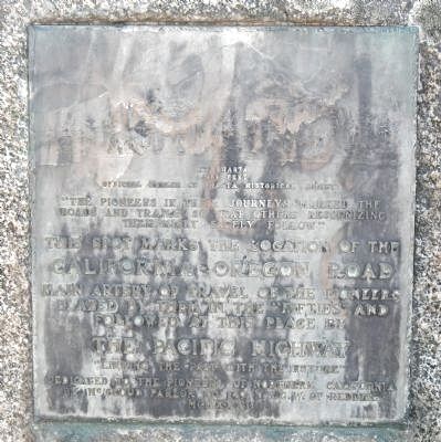 California � Oregon Road Marker image. Click for full size.
