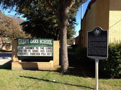 Booker T. Washington School Marker with Green Oaks School sign image. Click for full size.