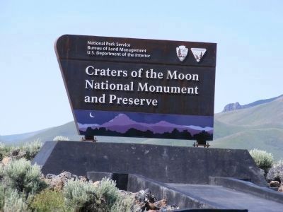 Sign at the Entrance to the Park image. Click for full size.