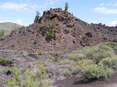 North Crater Flow Trail image. Click for full size.