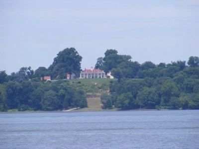 Mount Vernon across the River from the National Colonial Park image. Click for full size.