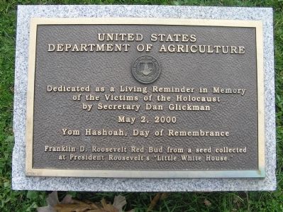 USDA Holocaust Memorial Tree Marker image. Click for full size.