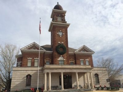 Butler County Courthouse. Click for full size. Butler County Courthouse image. Click for full size.