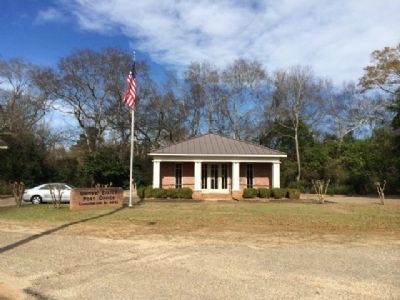 Lowndesboro Post Office. Click for full size. Lowndesboro Post Office image. Click for full size.