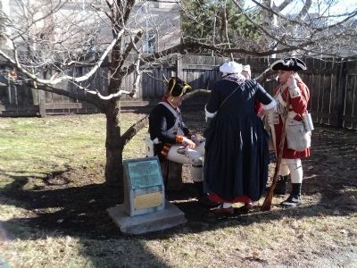 Revolutionary War Reenactors at the Washington Elm Marker. Click for full size. Revolutionary War Reenactors at the Washington Elm Marker image. Click for full size.