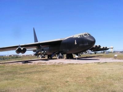 Boeing B-52D "Stratofortress" image. Click for full size.