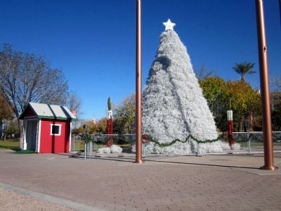 The 2013 Tumbleweed Christmas Tree image. Click for full size.