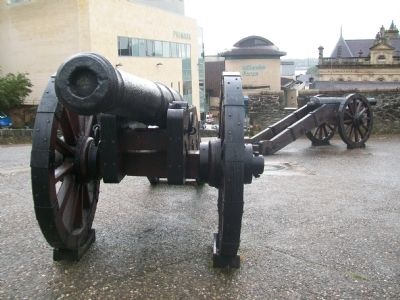 Demi-culverin Cannon on Newgate Bastion. Click for full size. Demi-culverin Cannon on Newgate Bastion image. Click for full size.