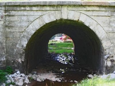 Old Stone Arch Bridge image. Click for full size.