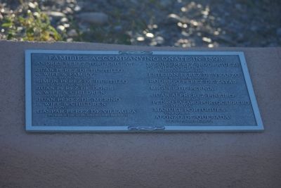 Cuarto Centenario Memorial Marker - Families Accompanying Oate in 1598 image. Click for full size.