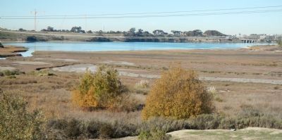Agua Hedionda Lagoon image. Click for full size.