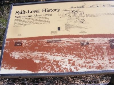 Split-Level History Marker image. Click for full size.
